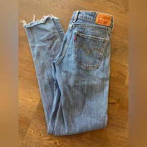 Levi’s 721 High Rise Skinny Jeans